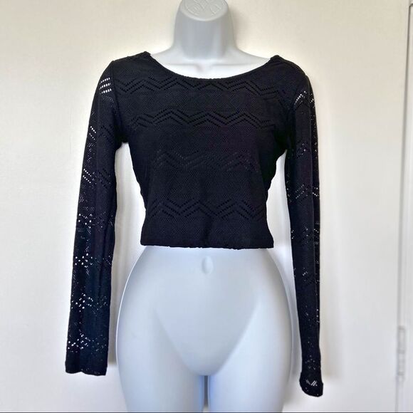 Forever 21 Black Long Sleeve Cropped Lace Top | Size M - Picture 3 of 8